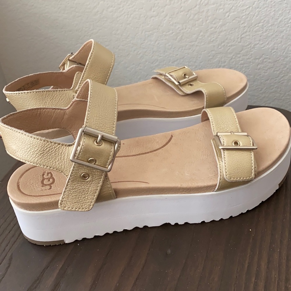 Women’s UGG sandals